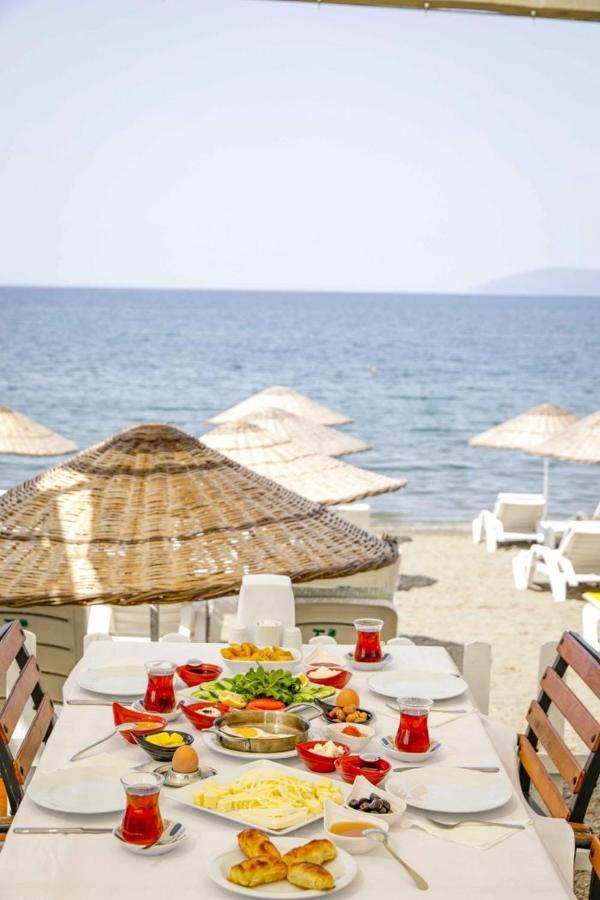 Teos Ormanci Tatil Koyu Hotel Seferihisar Eksteriør billede