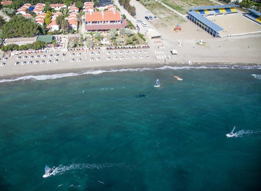 Teos Ormanci Tatil Koyu Hotel Seferihisar Eksteriør billede