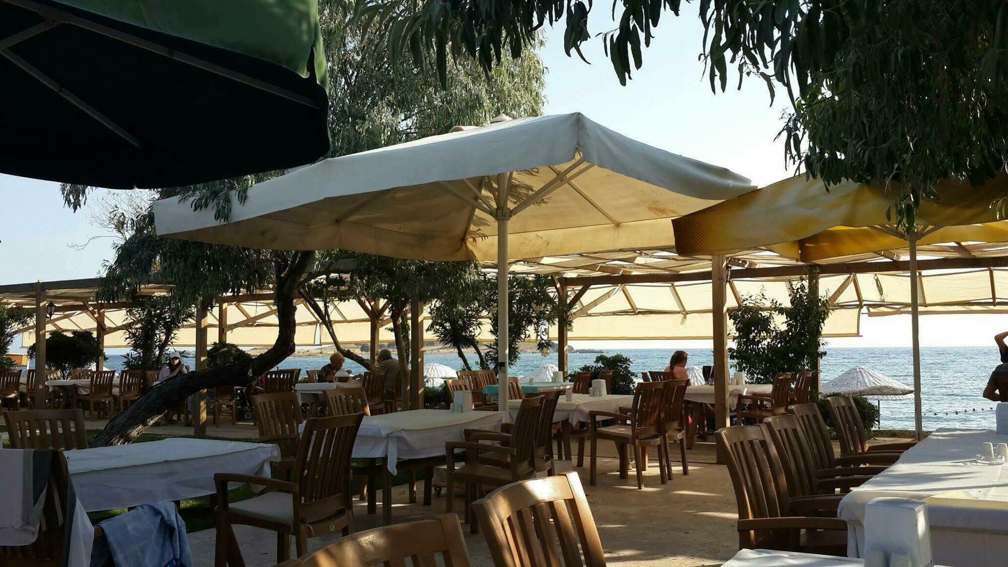 Teos Ormanci Tatil Koyu Hotel Seferihisar Eksteriør billede