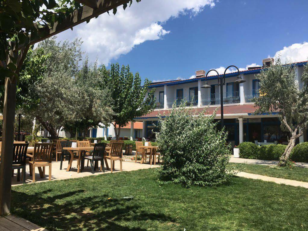 Teos Ormanci Tatil Koyu Hotel Seferihisar Eksteriør billede